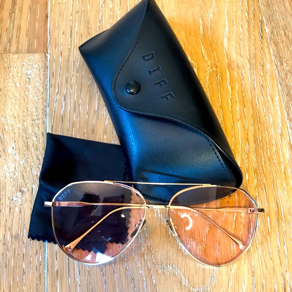 DIFF DASH Sunnies